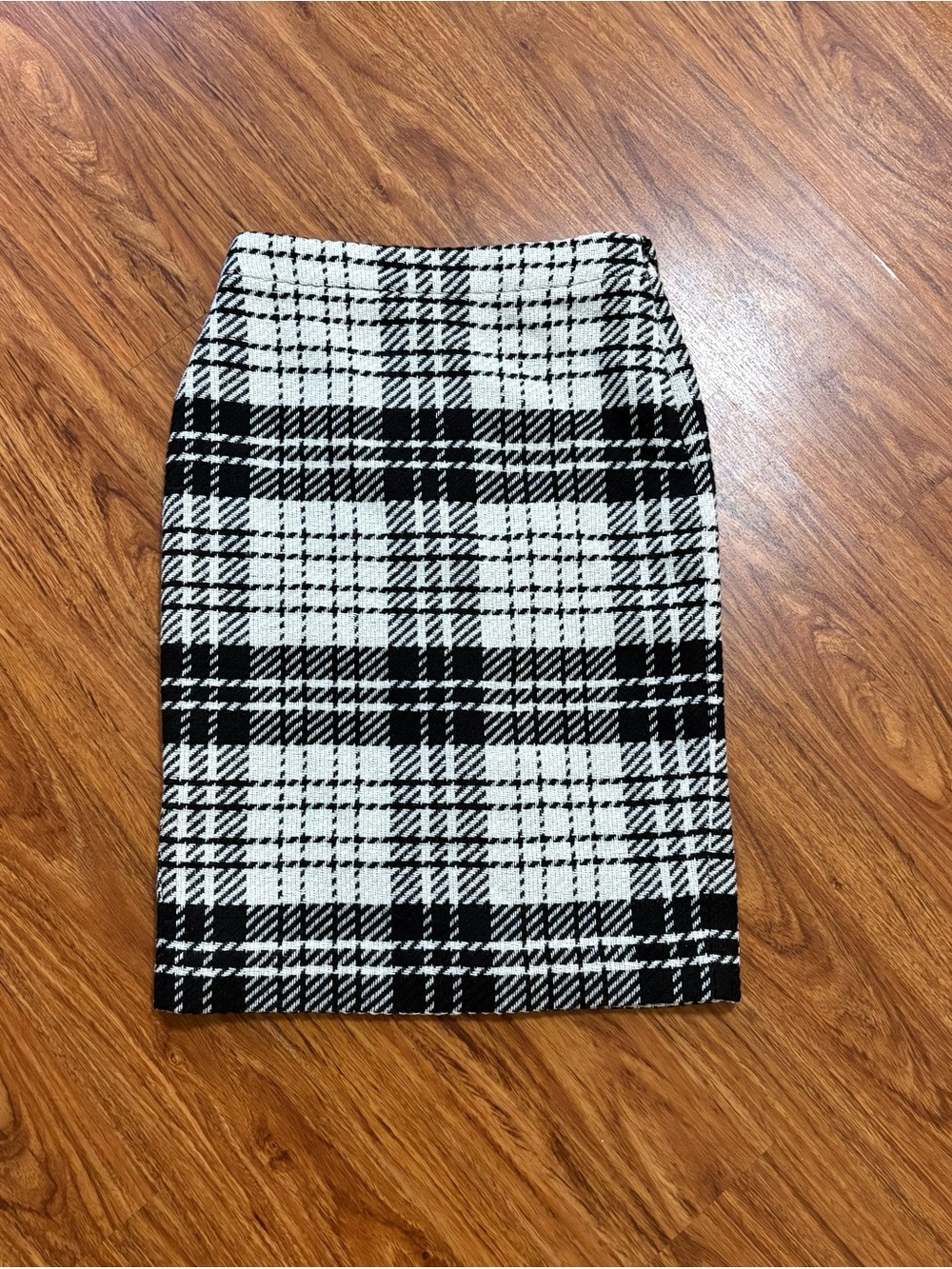 Talbots Women’s Petite 2P Black & White Plaid Straight Pencil Skirt Lined Slit